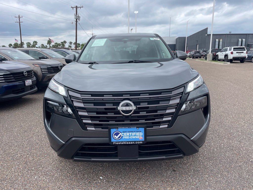 Certified 2026 Nissan Rogue SV FWD image 2