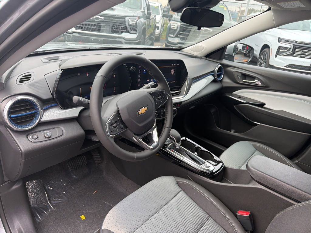 New 2026 Chevrolet Trax LT w/ Driver Confidence Package image 4