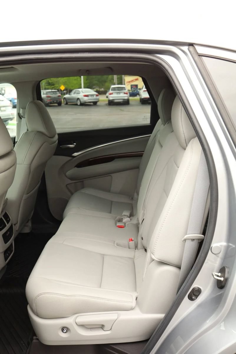 Used 2020 Acura MDX FWD image 37