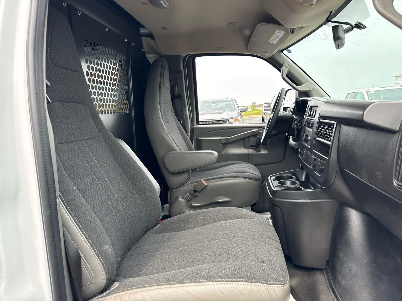 Certified 2025 GMC Savana 2500 w/ Driver Convenience Package RWD image 21