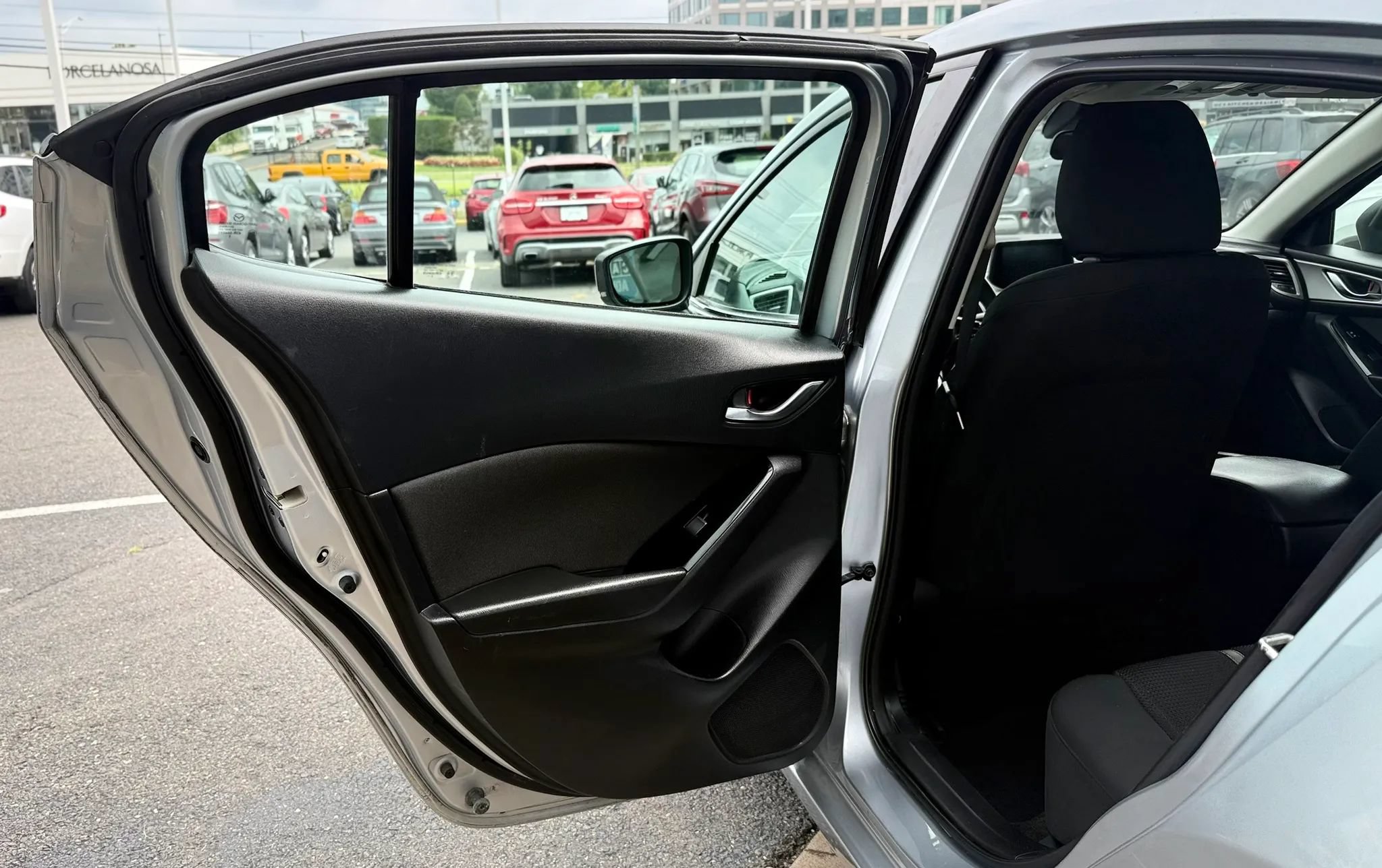 Used 2018 MAZDA MAZDA3 Sport w/ Preferred Equipment Package FWD image 25