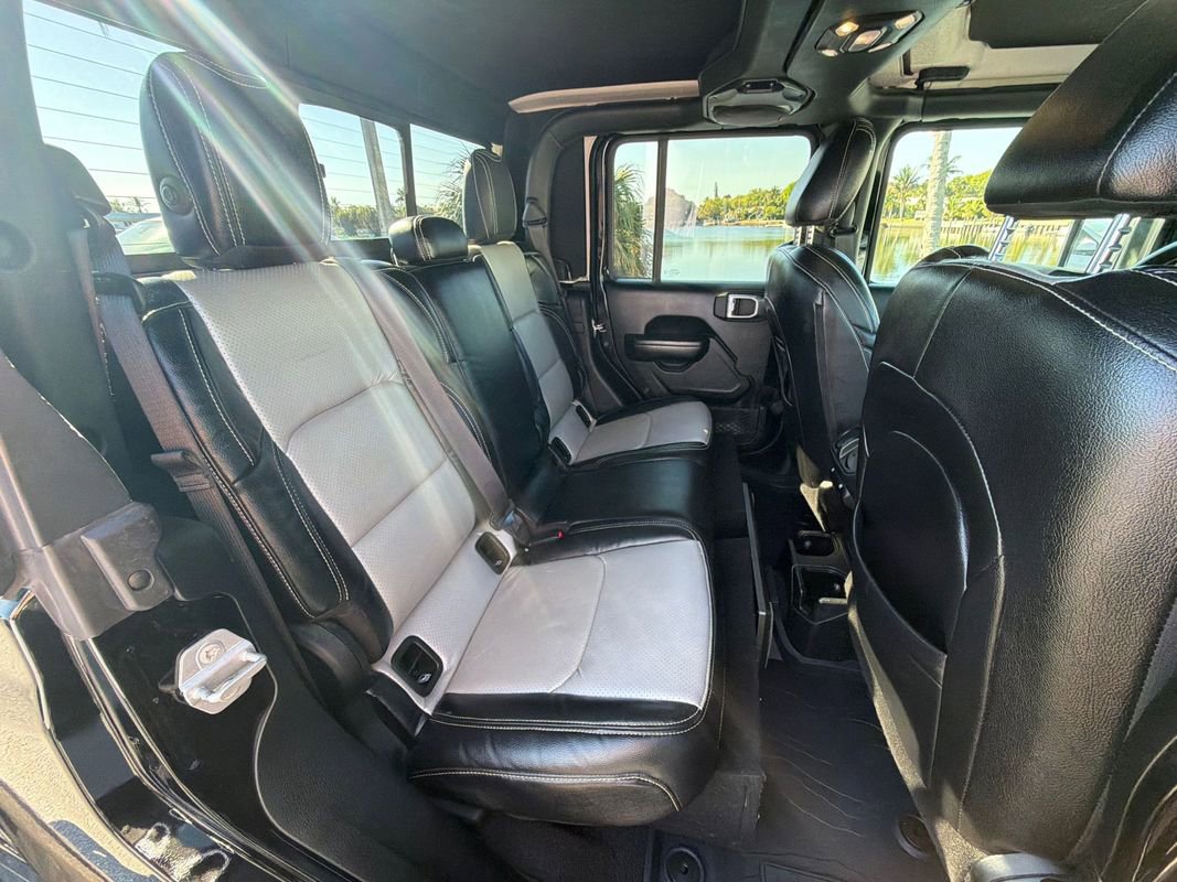 Used 2021 Jeep Gladiator Sport AWD/4WD image 18