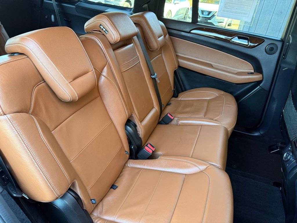 Used 2018 Mercedes-Benz GLS 450 4MATIC image 24