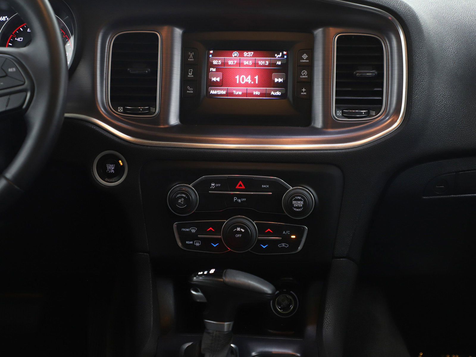 Used 2016 Dodge Charger SE w/ Popular Equipment Group image 15