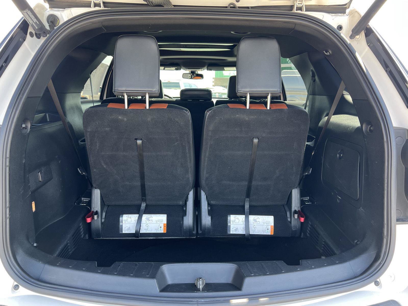 Used 2019 Ford Explorer XLT w/ Equipment Group 202A AWD/4WD image 49