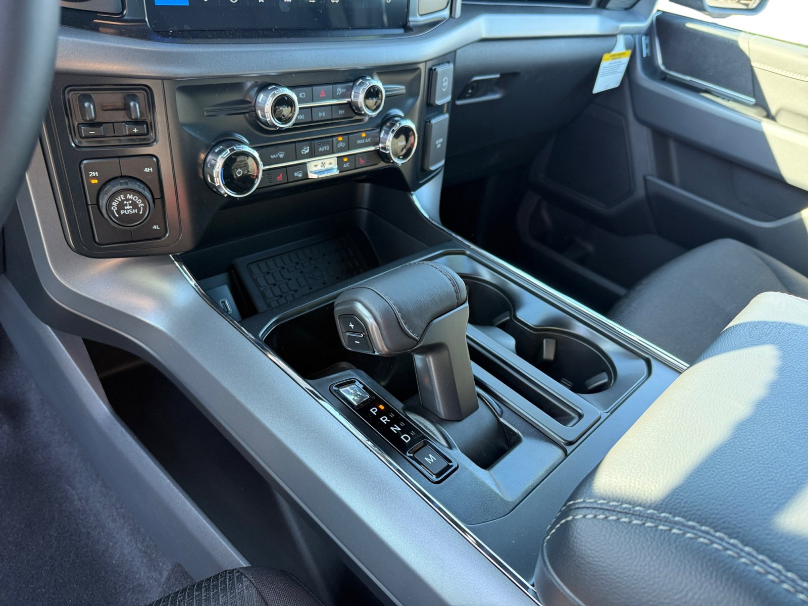 New 2025 Ford F150 XLT w/ Equipment Group 302A MID image 13