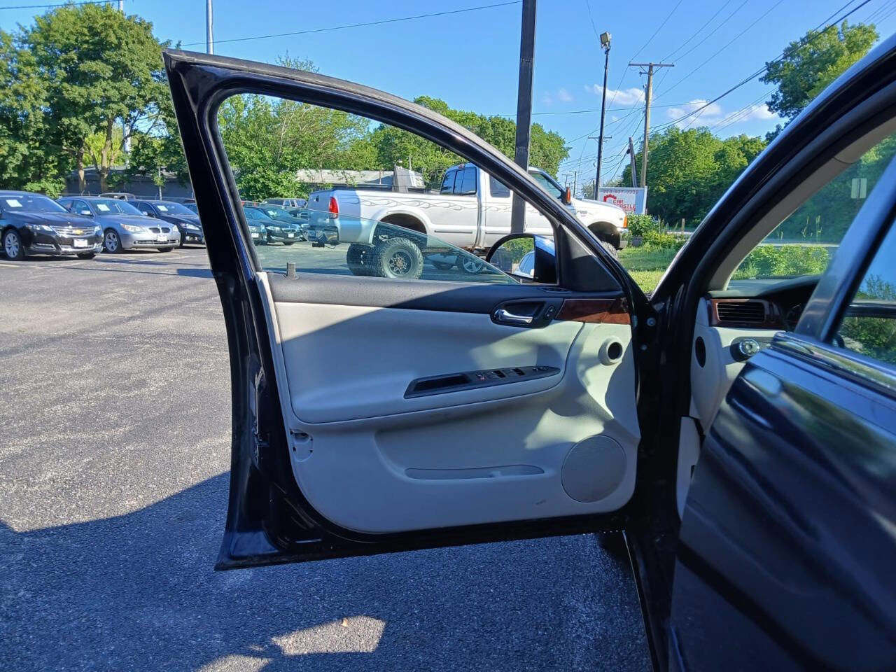 Used 2007 Chevrolet Impala LT image 9