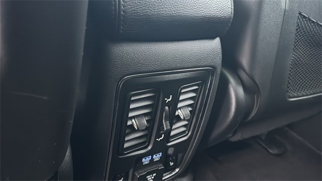 Used 2018 Jeep Grand Cherokee Summit image 22