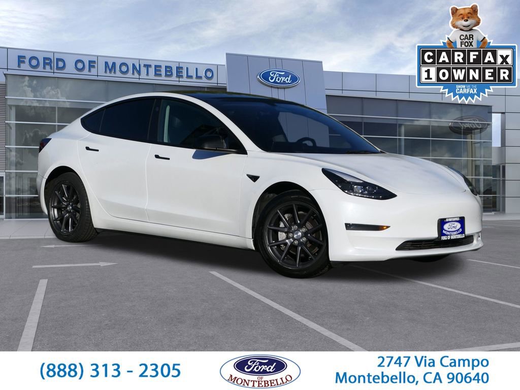 Used 2023 Tesla Model 3 Standard Range image 1