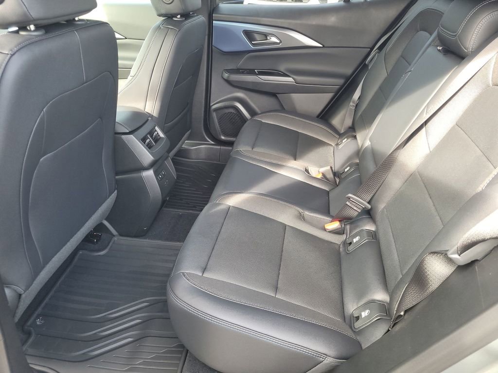 New 2026 Chevrolet Equinox EV LT image 25