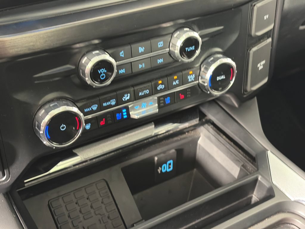 Used 2023 Ford F250 Lariat w/ Lariat Ultimate Package AWD/4WD image 21
