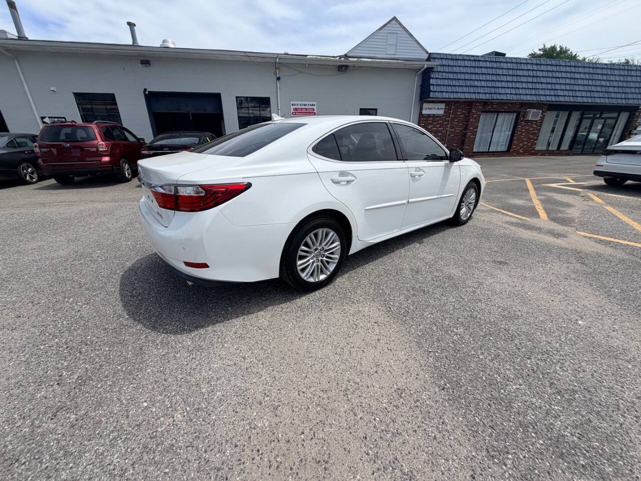 Used 2014 Lexus ES 350 w/ Luxury Package FWD image 38