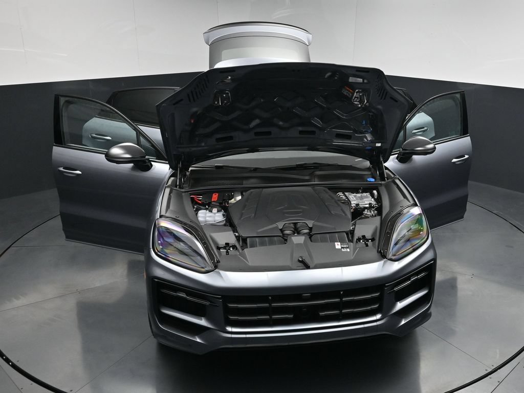 New 2026 Porsche Cayenne S AWD/4WD image 31