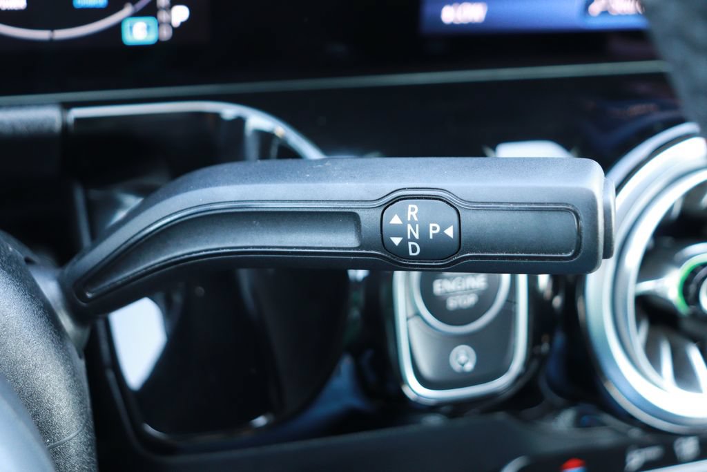 Used 2025 Mercedes-Benz GLA 250 image 25
