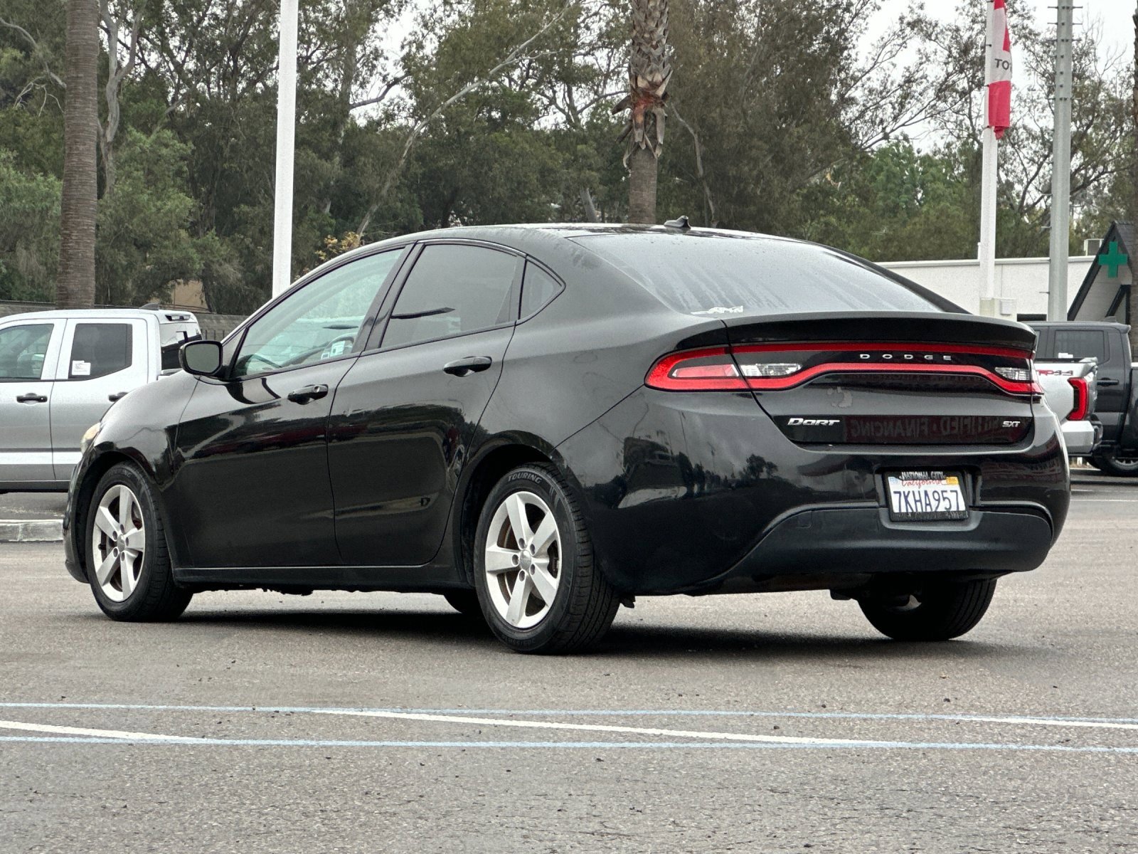 Used 2015 Dodge Dart SXT image 3