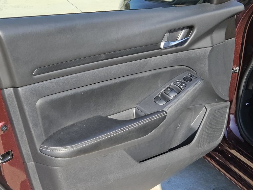 Used 2025 Nissan Altima 2.5 SV FWD image 9