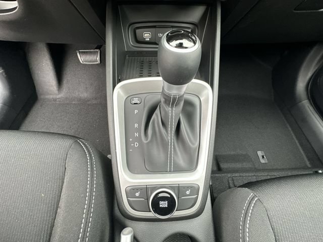 New 2026 Hyundai Venue SEL FWD image 34