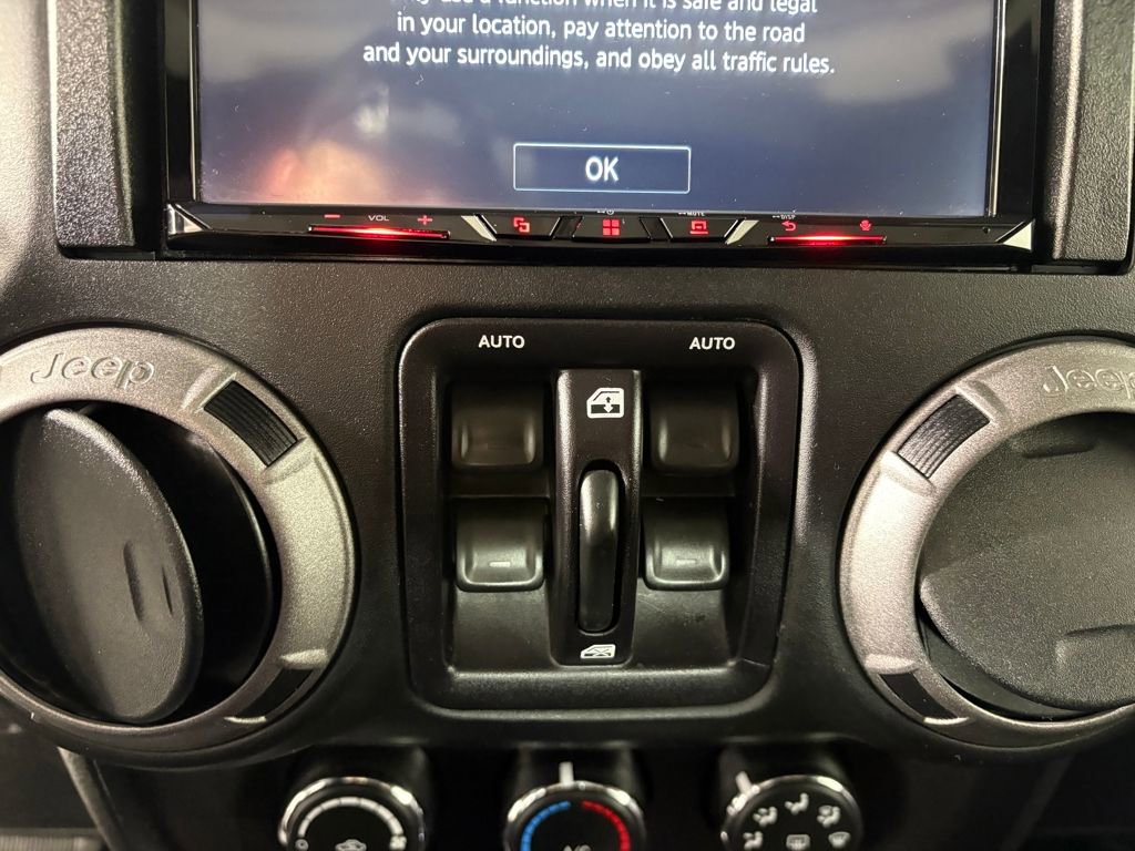 Used 2016 Jeep Wrangler Unlimited Sport image 16