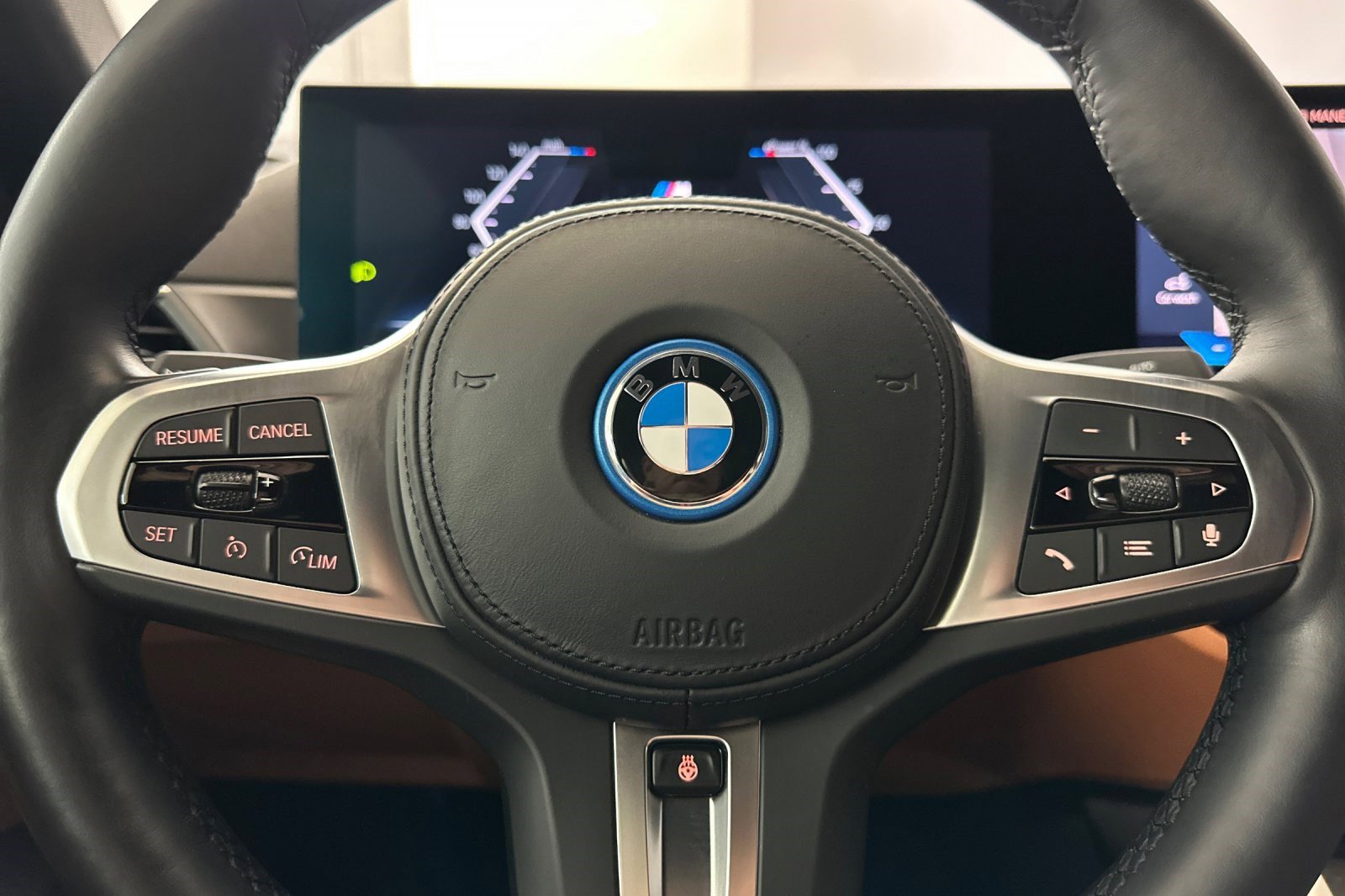 Certified 2024 BMW i4 eDrive35 w/ M Sport Package image 16