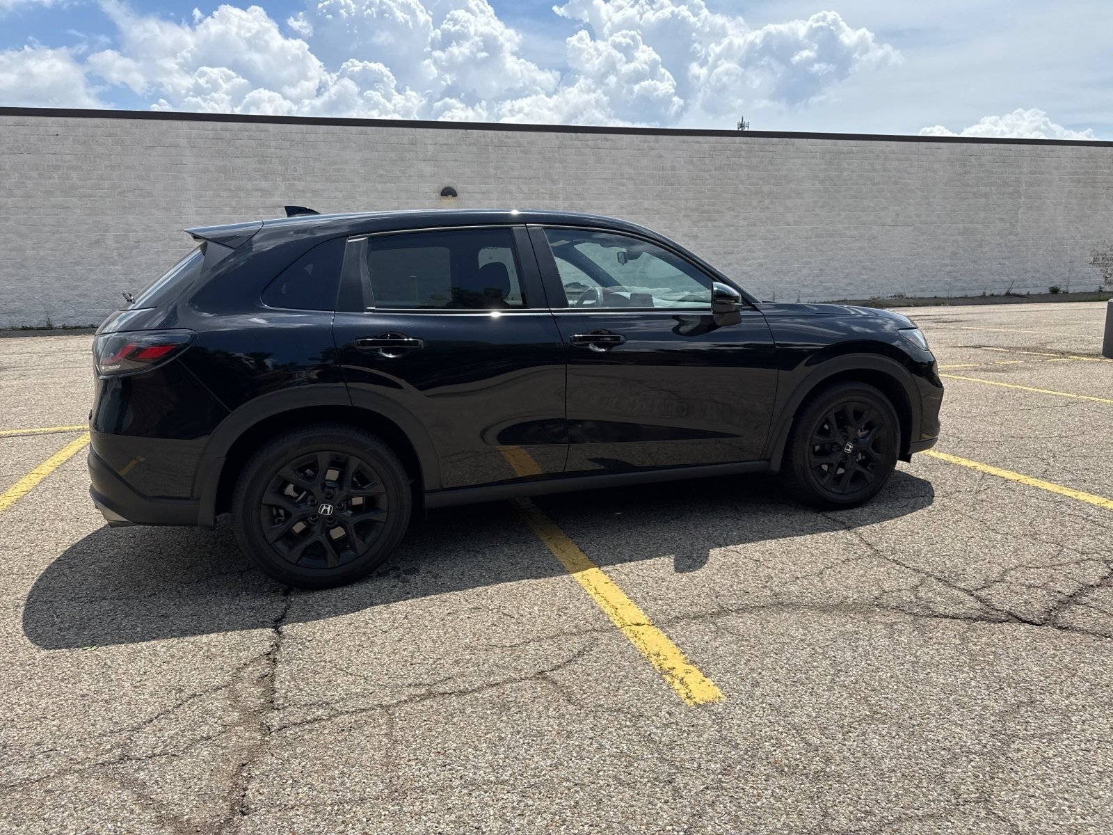 Used 2024 Honda HR-V Sport image 23