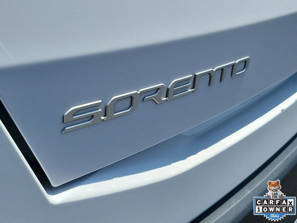 Used 2024 Kia Sorento S AWD/4WD image 7