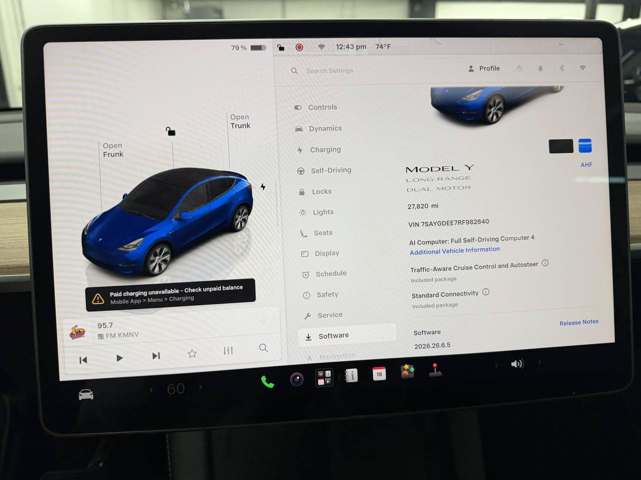 Used 2024 Tesla Model Y Long Range AWD/4WD image 12
