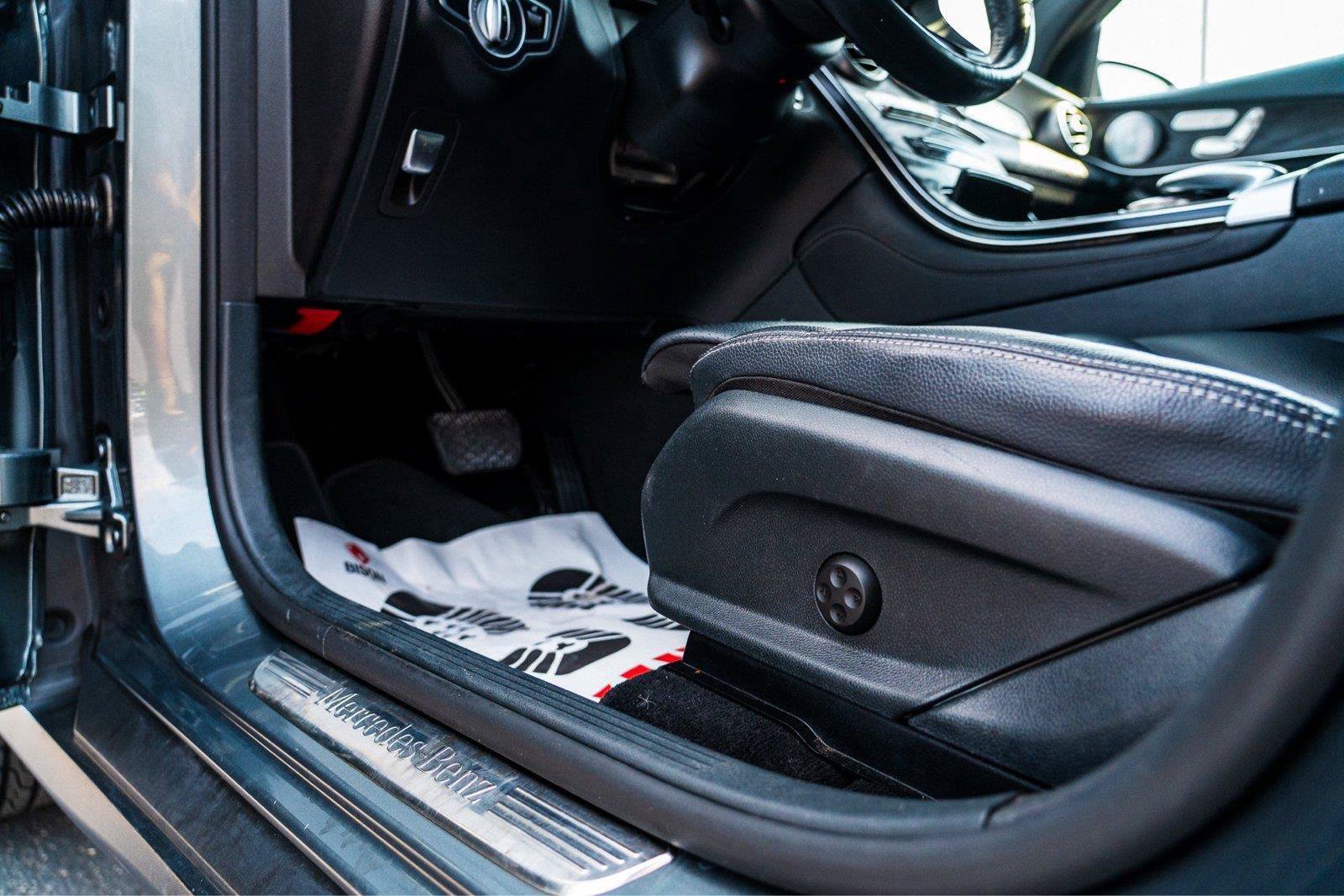 Used 2018 Mercedes-Benz GLC 300 4MATIC Coupe image 15
