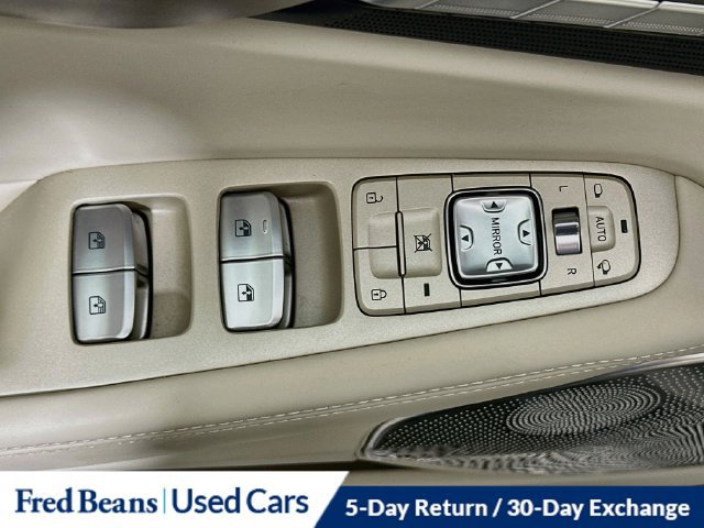 Used 2019 Genesis G90 5.0 Ultimate AWD/4WD image 24