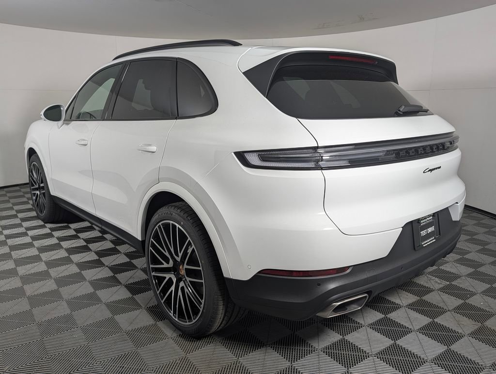 New 2026 Porsche Cayenne image 3