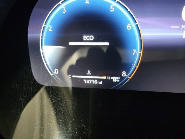 Used 2024 Toyota Highlander Platinum image 31