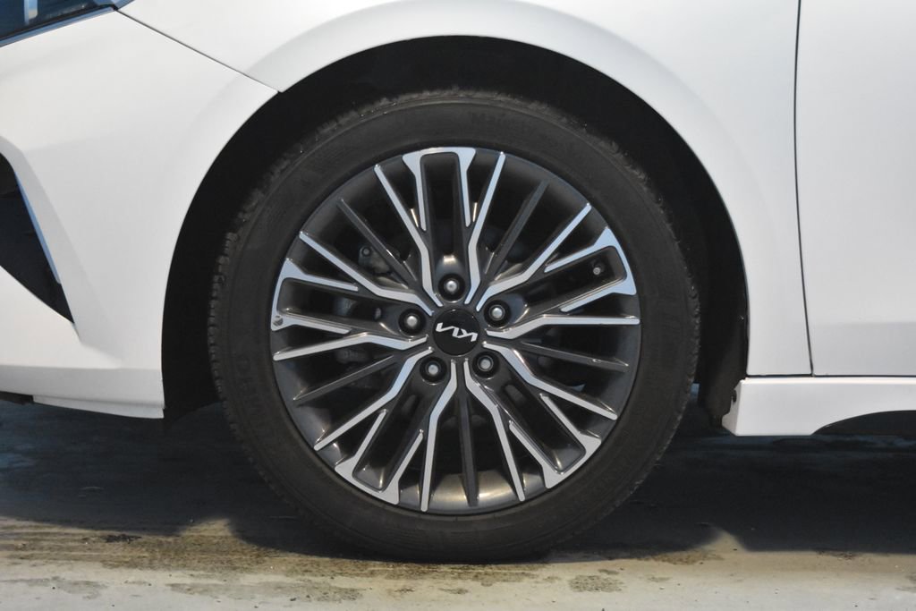 Used 2024 Kia Forte GT-Line w/ GT-Line Premium Package image 24