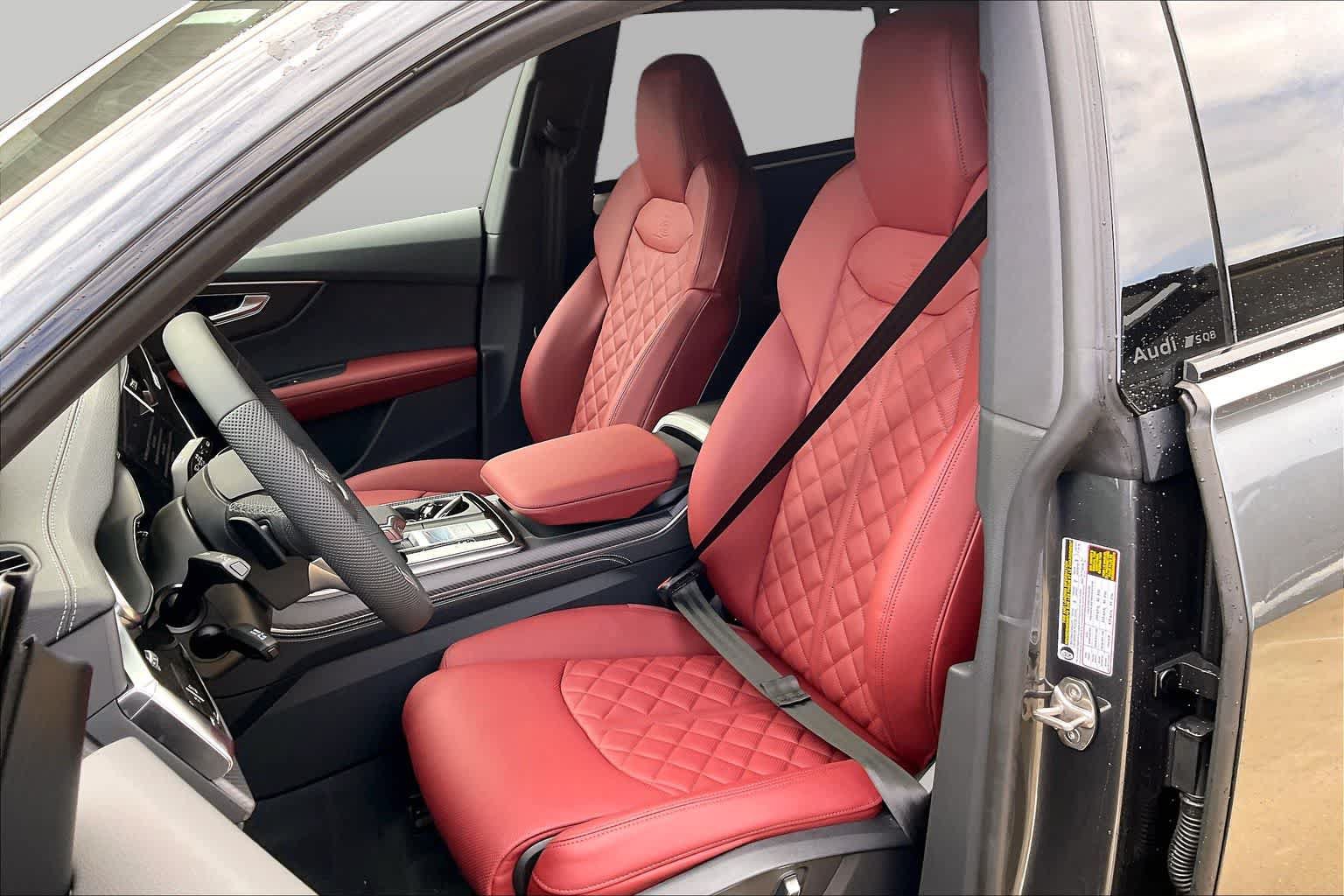 New 2026 Audi SQ8 Premium Plus AWD/4WD image 9