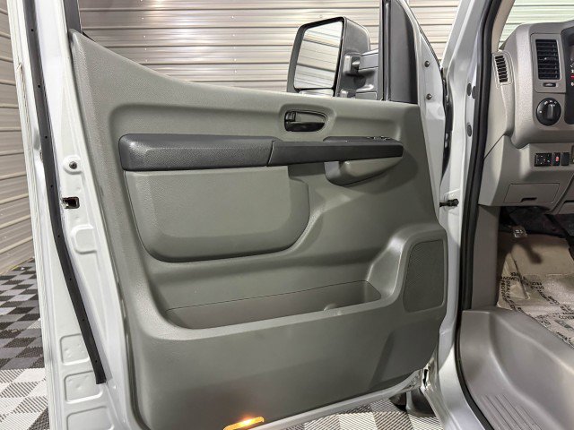 Used 2019 Nissan NV 3500 SL RWD image 39