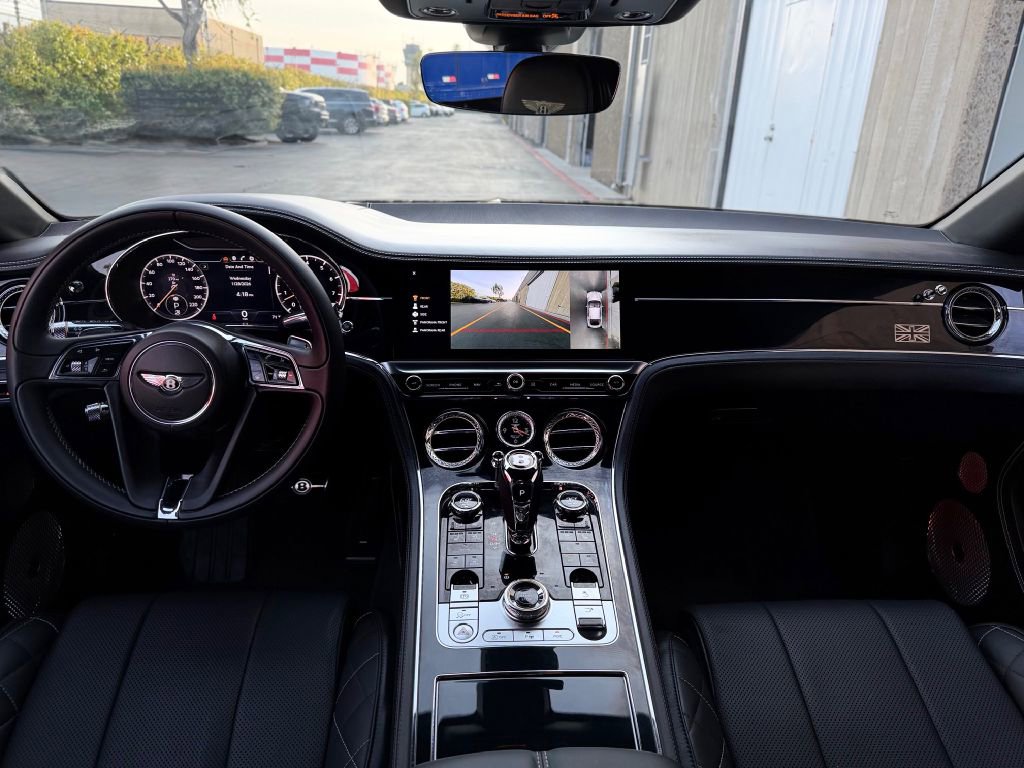 Used 2020 Bentley Continental GT V8 image 36