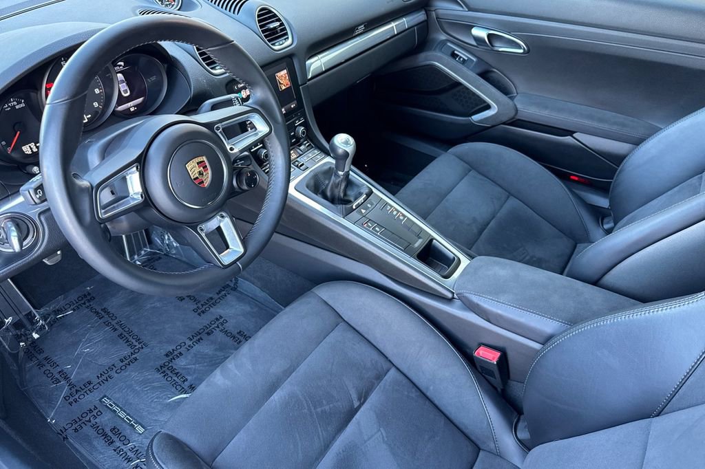 Used 2023 Porsche 718 Cayman GTS image 11