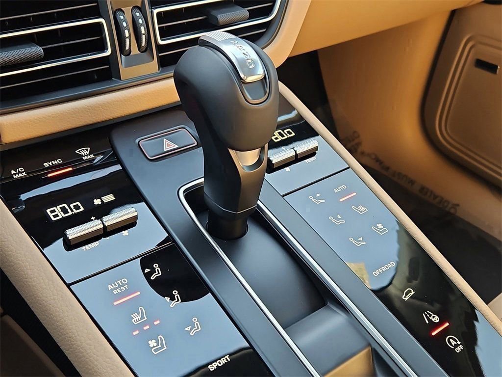 New 2026 Porsche Macan image 25