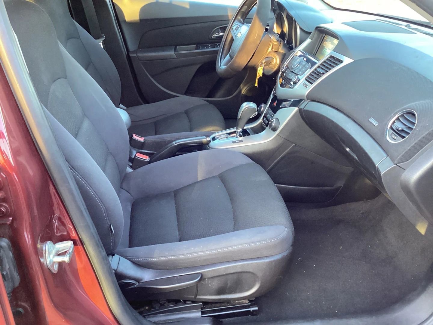 Used 2016 Chevrolet Cruze LT image 14