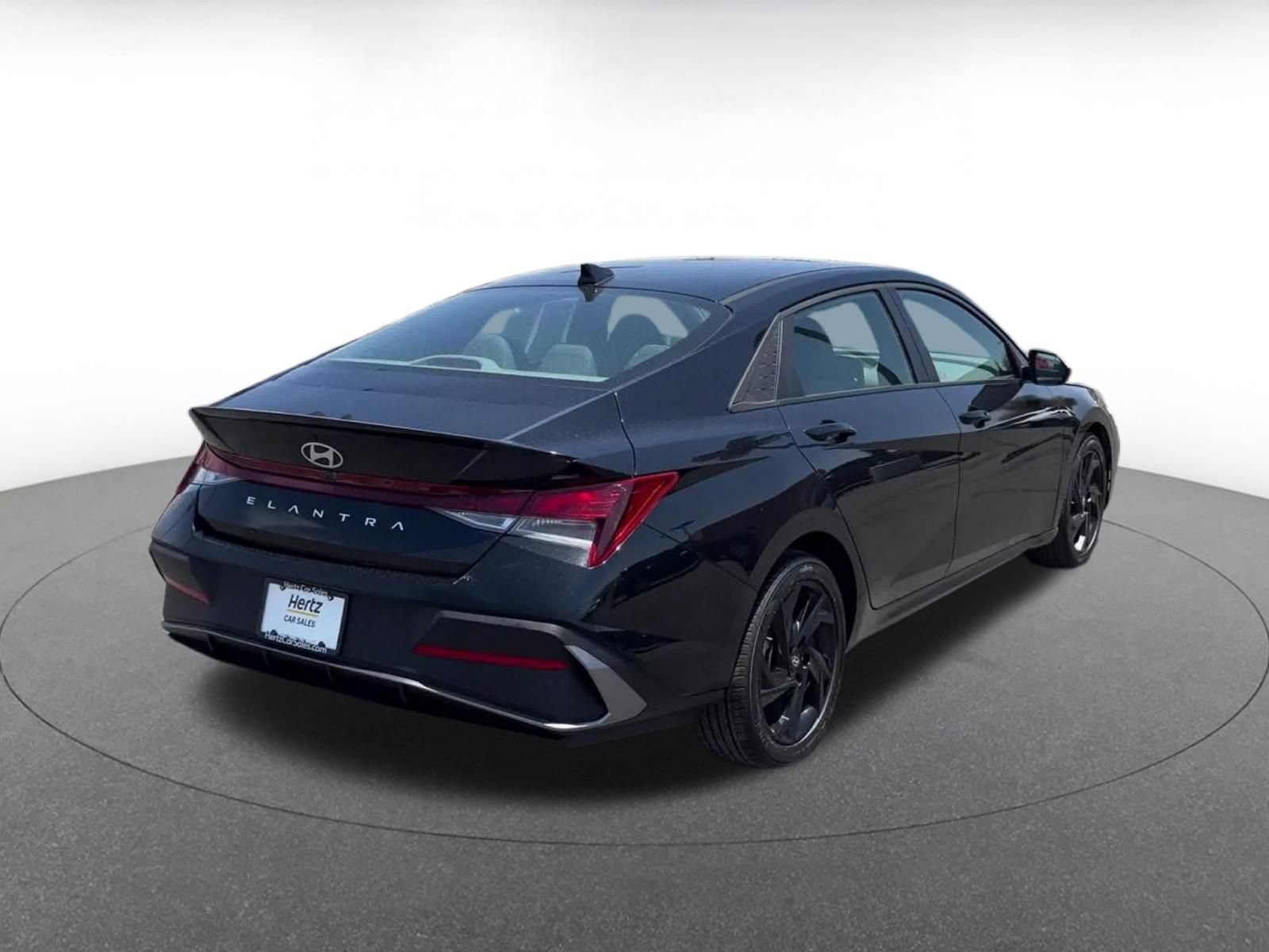 Used 2026 Hyundai Elantra Sport FWD image 14