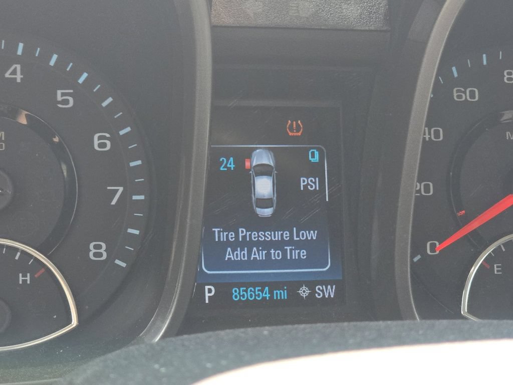 Used 2015 Chevrolet Malibu LT FWD image 24
