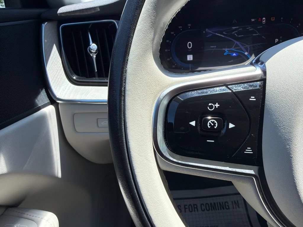 Used 2023 Volvo XC60 B5 Plus AWD/4WD image 29