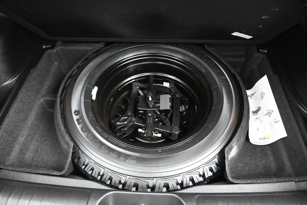 Used 2019 Jeep Cherokee Trailhawk AWD/4WD image 46