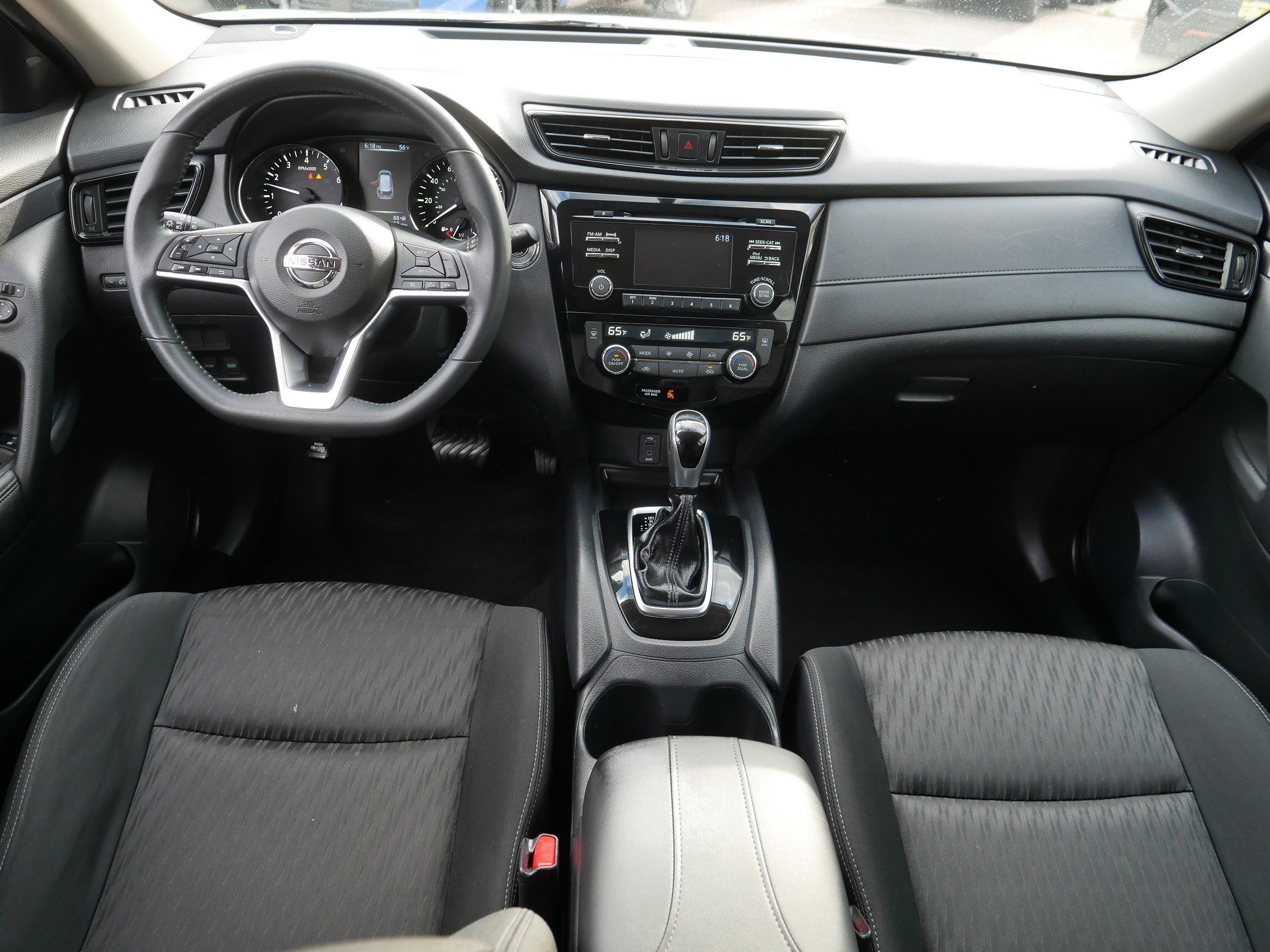 Certified 2017 Nissan Rogue SV AWD/4WD image 10