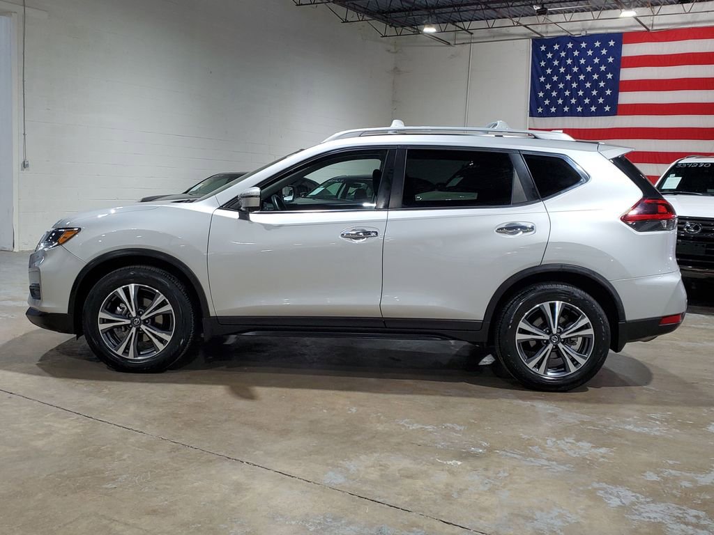 Used 2019 Nissan Rogue SV w/ Premium Package image 13