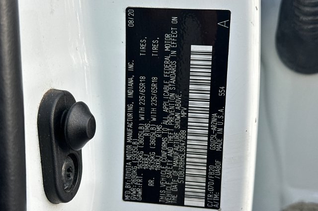 Used 2020 Toyota Highlander LE AWD/4WD image 34