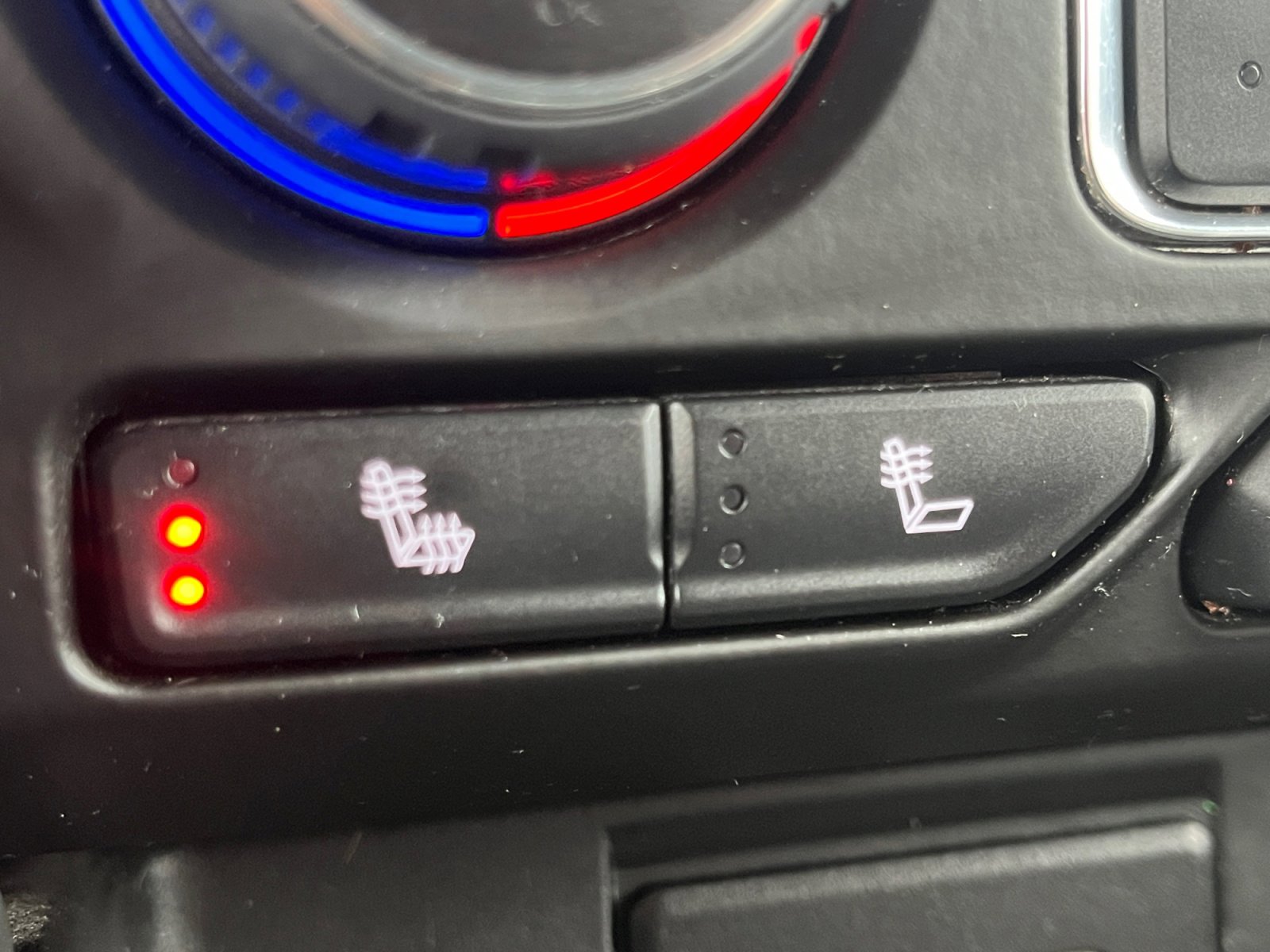 Used 2023 Chevrolet Suburban LT image 21