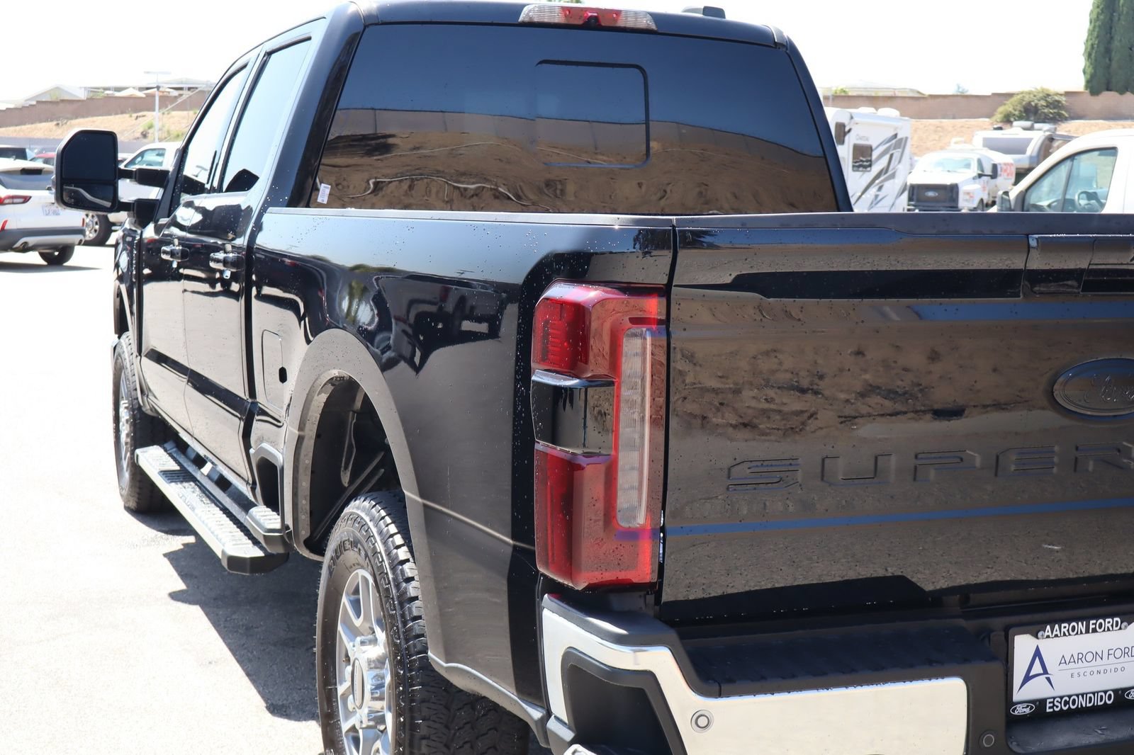 Used 2024 Ford F250 Lariat w/ FX4 Off-Road Package AWD/4WD image 16