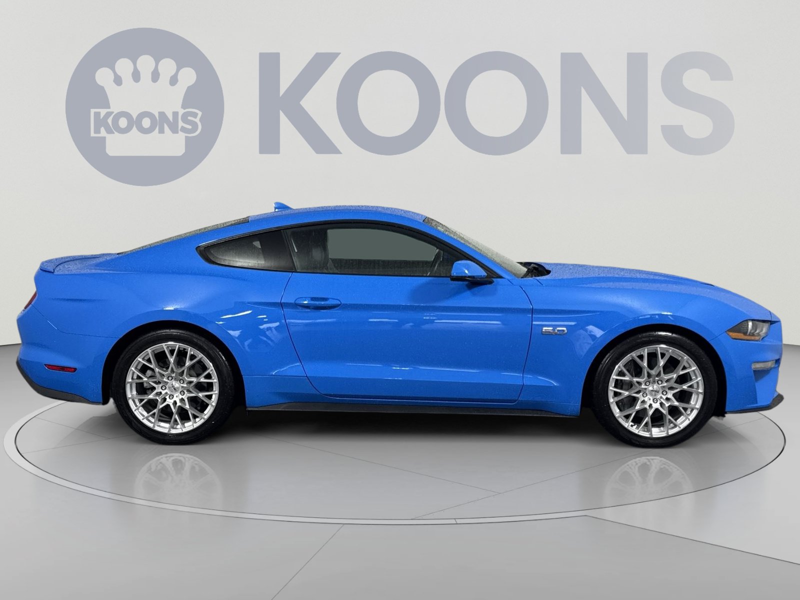 Used 2022 Ford Mustang GT Premium w/ Equipment Group 401A RWD image 8