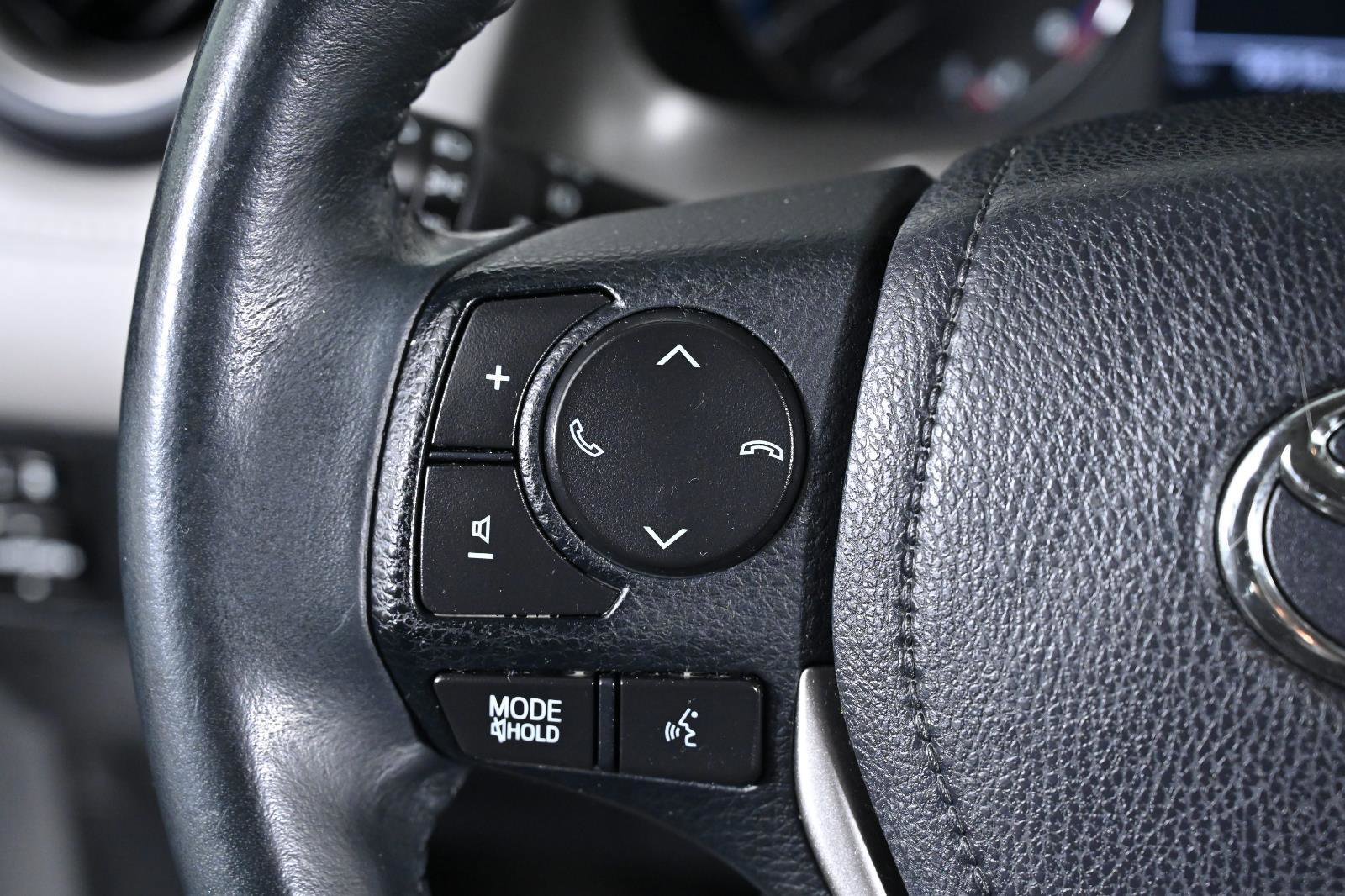 Used 2016 Toyota RAV4 XLE image 12