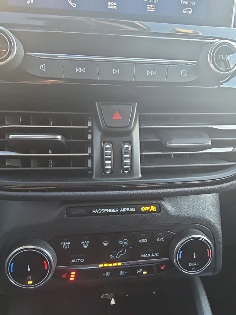 Used 2025 Ford Escape ST-Line Select image 13