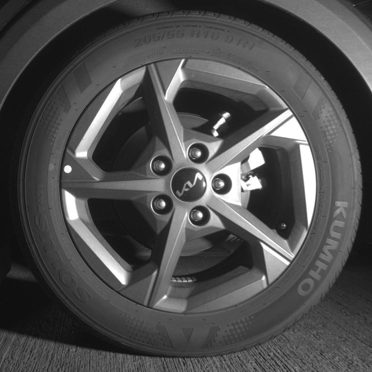 Used 2025 Kia K4 LXS image 14